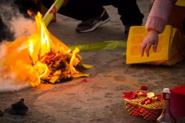 中元节需要去墓地烧纸吗